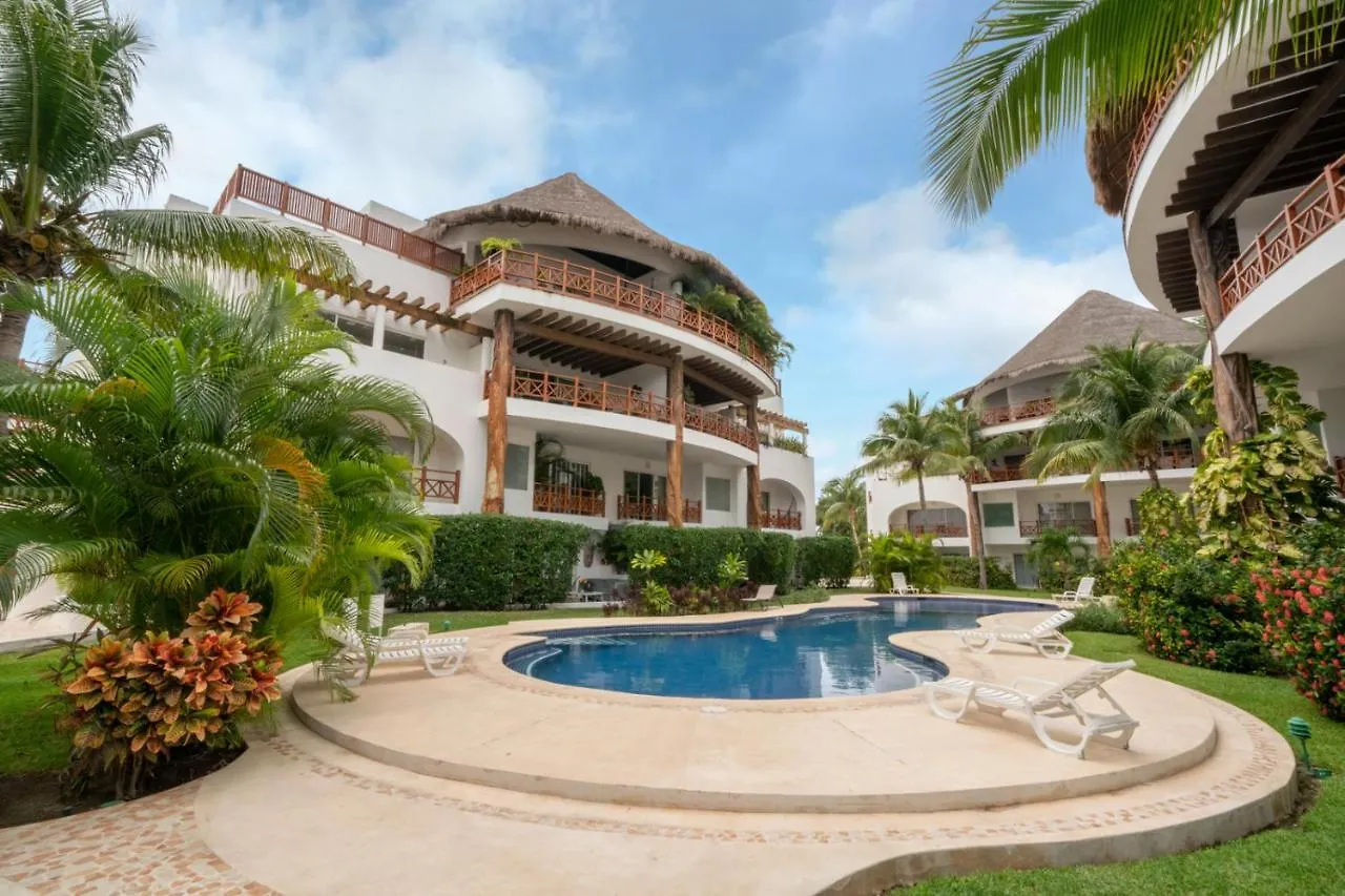 Penthouse Wayak 302 - Luxury, Private Pool, Maid Service, High End Art - At Quadra Alea プレヤデルカーメン