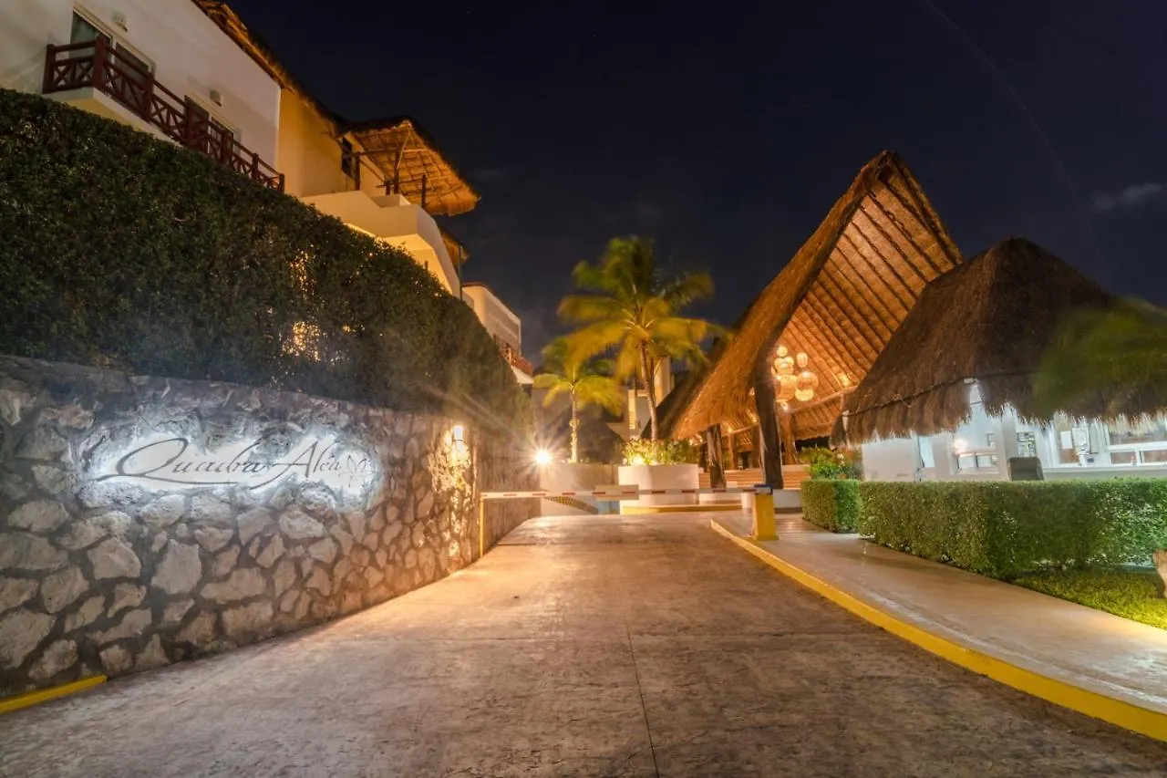 アパート Penthouse Wayak 302 - Luxury, Private Pool, Maid Service, High End Art - At Quadra Alea プレヤデルカーメン